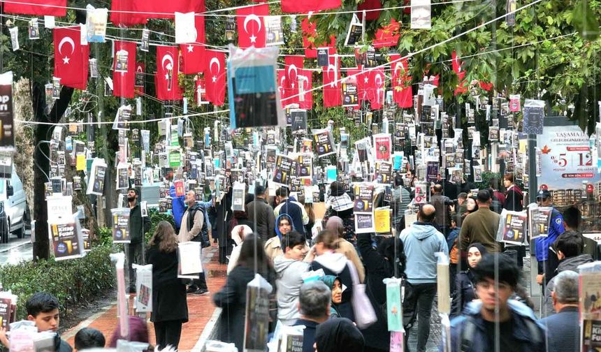 Ağaçlar, 16. Kez Kitap Açtı!