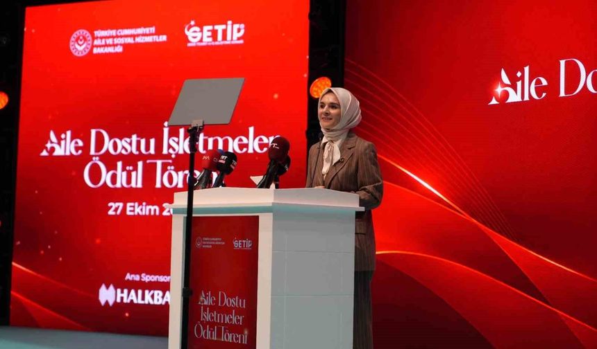 Bakan Göktaş: 'Aileyi güçlendirmek için tüm alanlar aile dostu olmalı'