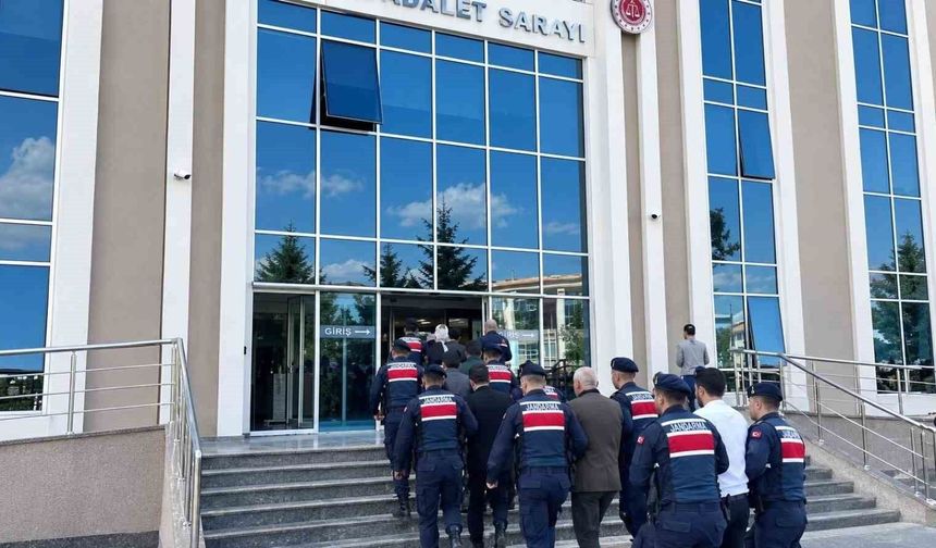 Bilişim dolandırıcılığına 2 ilde operasyon: 7 tutuklama