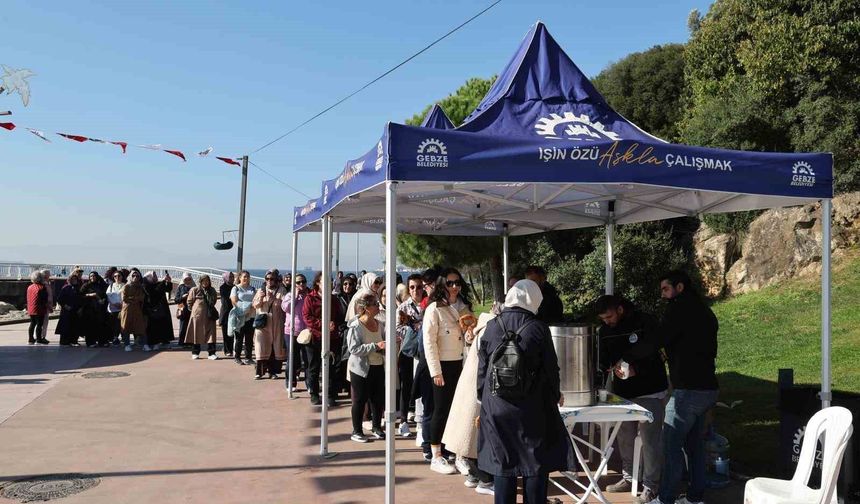 Gebze'de kadınlar 'Adım At Havan Değişsin' etkinliğinde buluştu