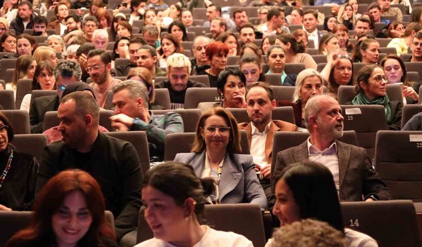 Kocaeli Şehir Tiyatroları yeni sezonu 'Karar' oyunuyla açacak