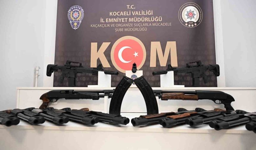 Kocaeli'de 25 yivsiz av tüfeği ele geçirildi