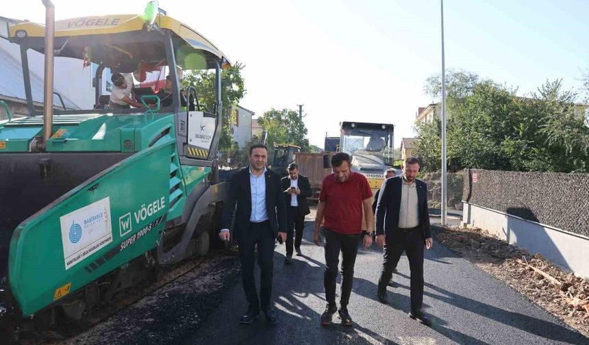 Yeşilyurt Mahallesi'nde asfalt çalışmaları sürüyor