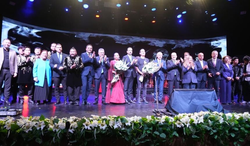 Türk Dünyasının Gençleri Kocaeli'de Buluştu: Kıraç, Azerin Ve Gülzade İle Duygular Kabardı