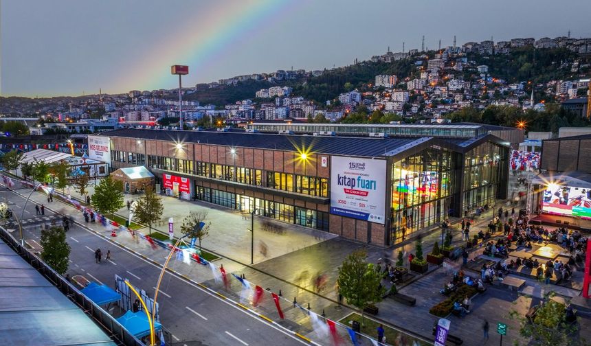 Nadir Eserler Kitap Fuarı’nda Müzayedeye Çıkıyor
