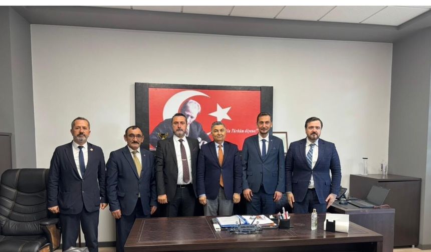 MHP Kocaeli’den Eğitim Mesaisi! İlçe Teşkilatları Okulları Ziyaret Etti