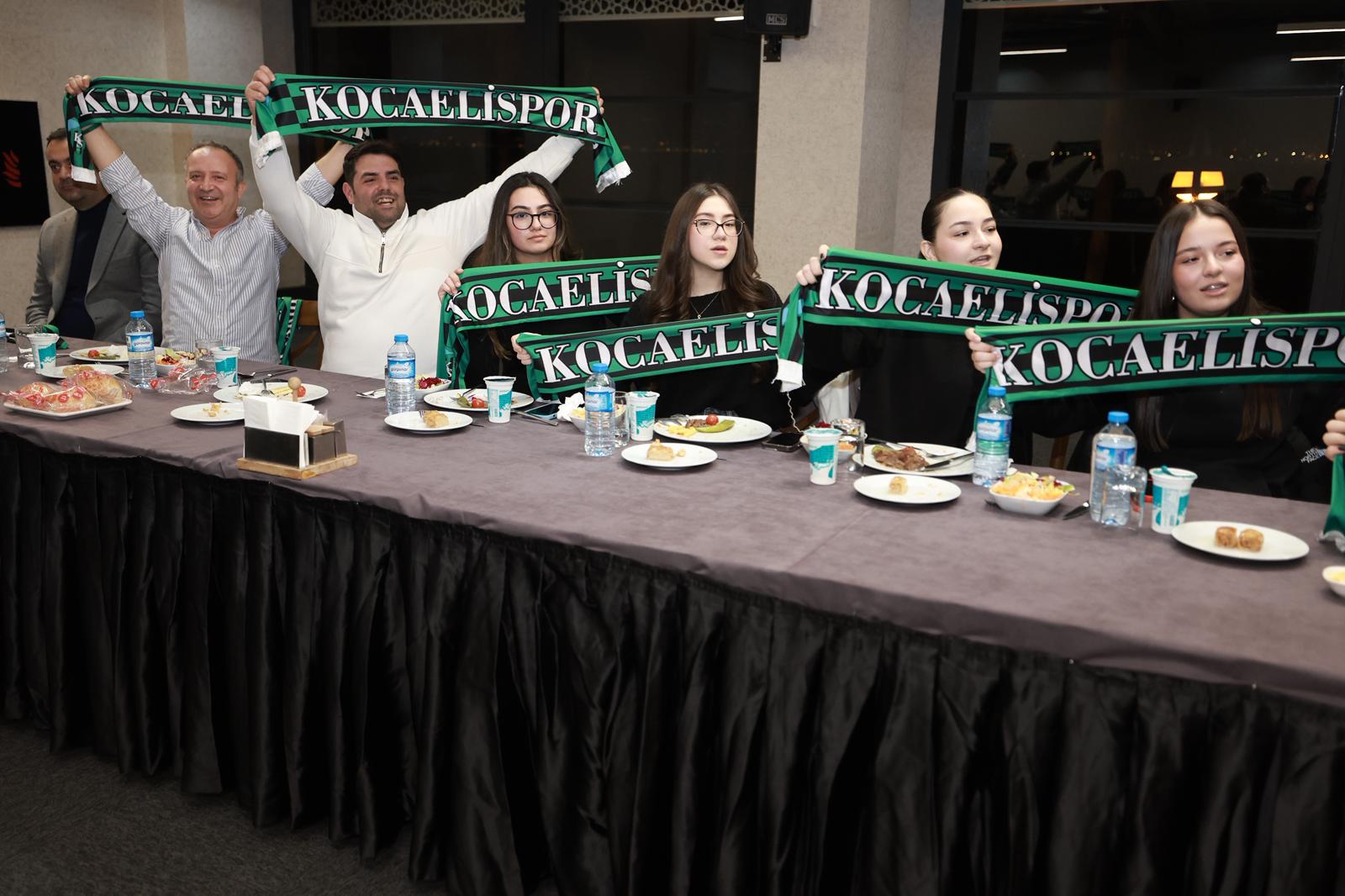 Büyükakın Ve Öğrencilerin Kocaelispor Dolu Akşamı (1 ) (3) (1)