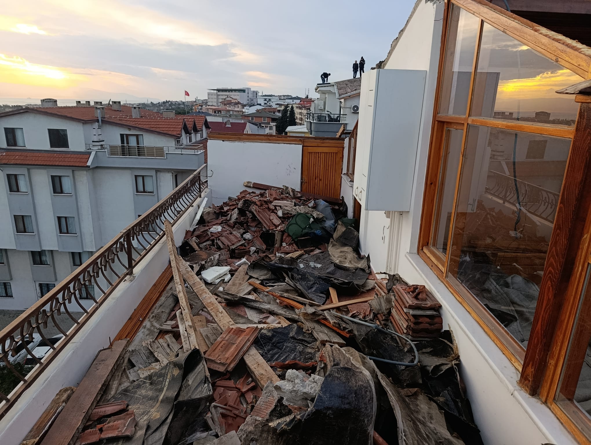 Fırtına Mağduru Şehit Ailesine Büyükşehir'den Destek (5)