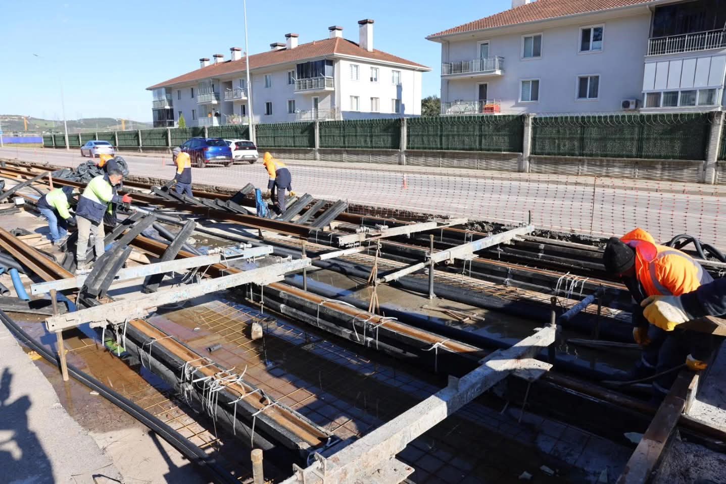 Kocaeli, 4 Bir Yandan Raylarla Buluşuyor (2)-1