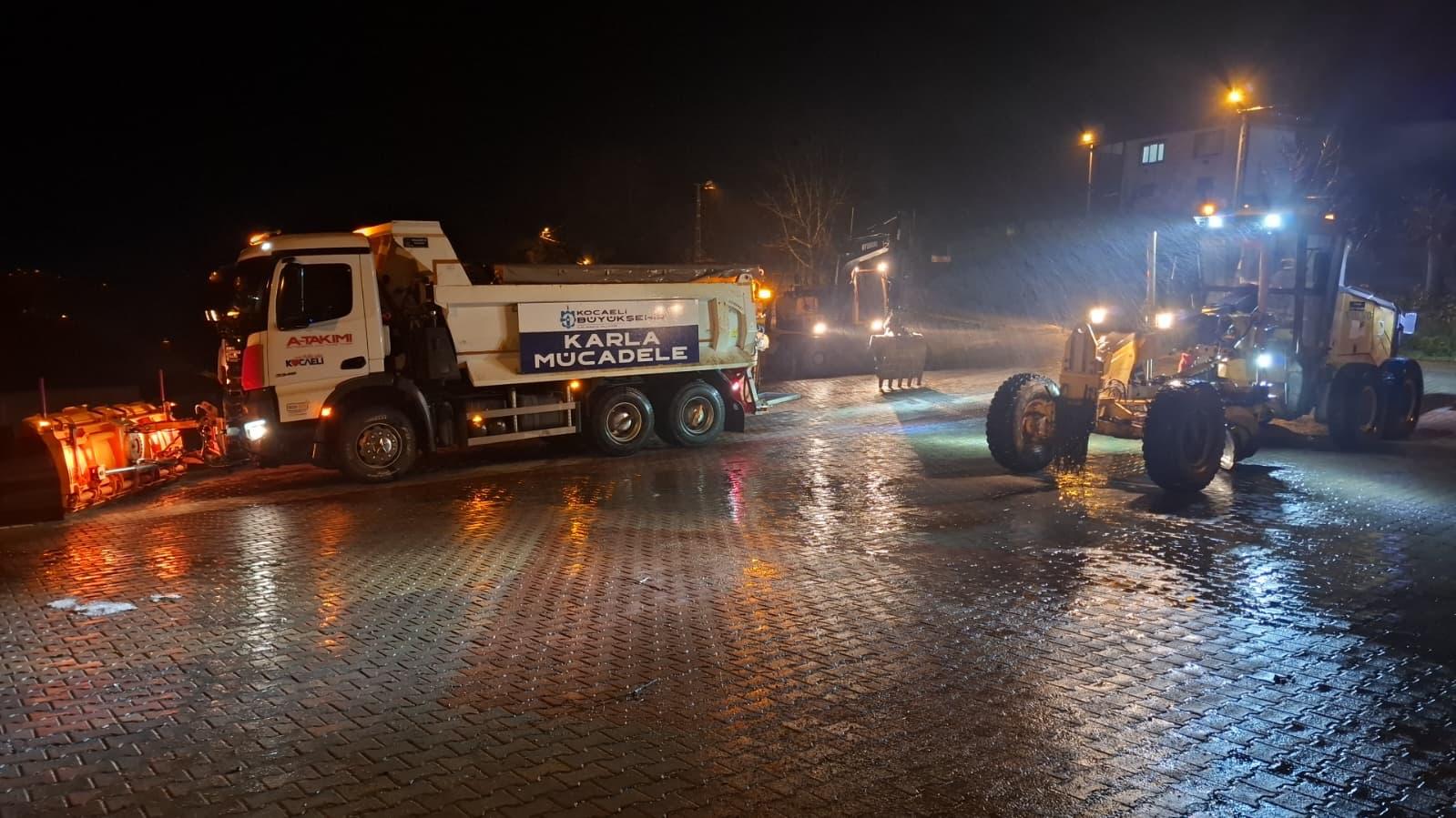 Kocaeli Büyükşehir'den Kar Teyakkuzu (12)