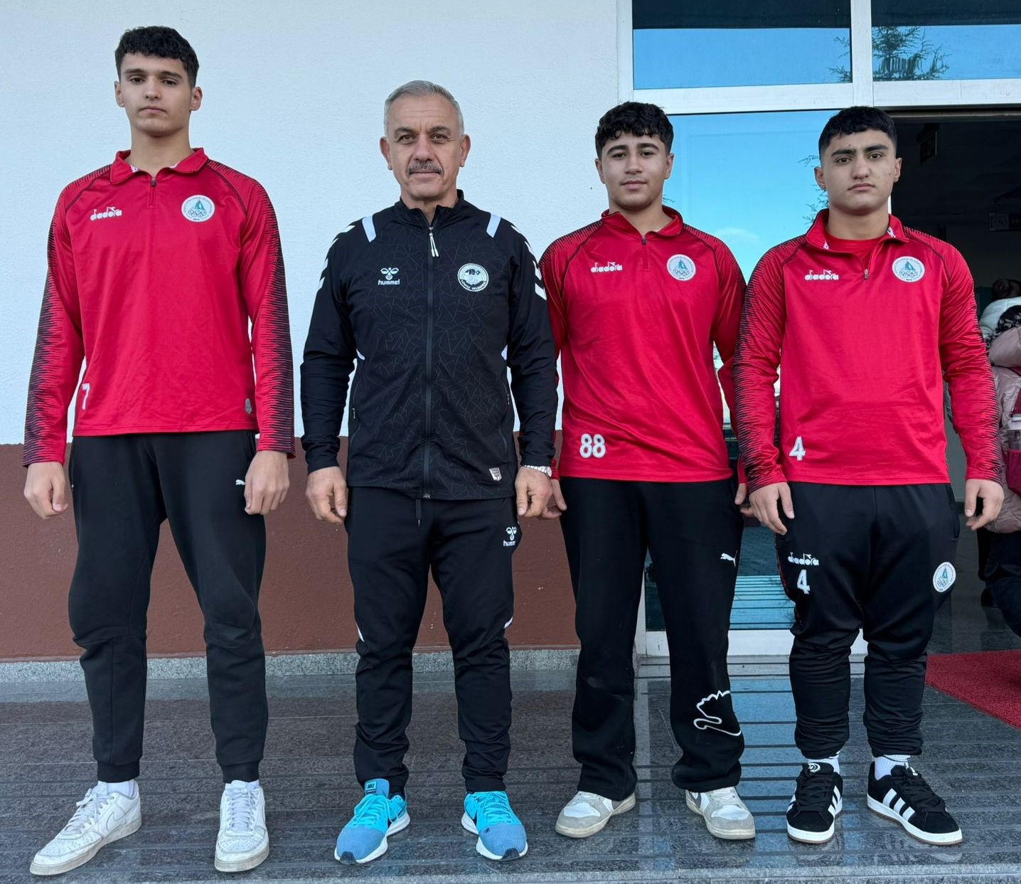 Körfezli Güreşçiler Muhammed Elmas, Ahmet Tarık Şimşek, Ali Rıza Şeker Ve Antrenörleri Veysel Şirin