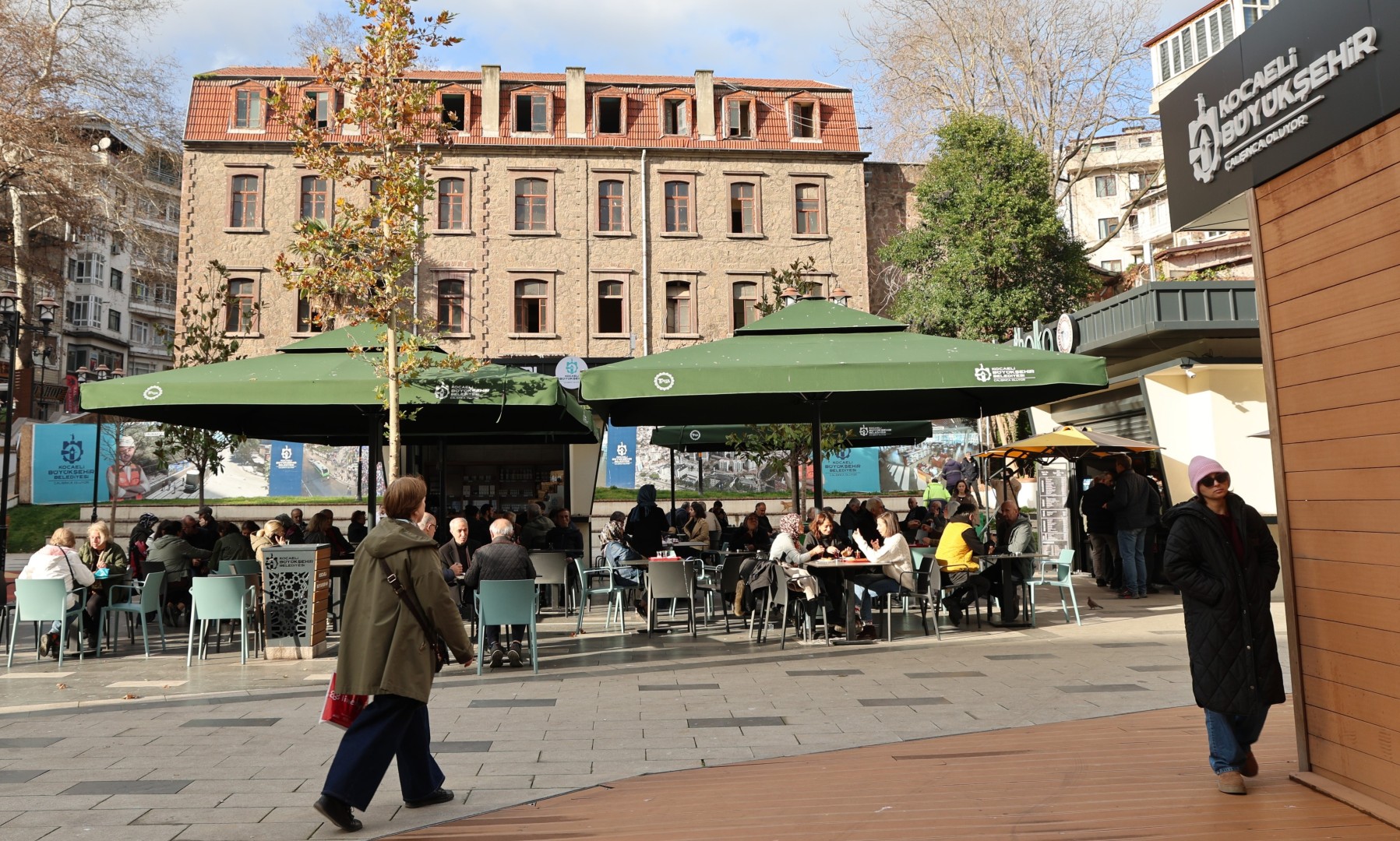 Şehrin Kalbinde Tatlı Bir Mola Noktası (11)