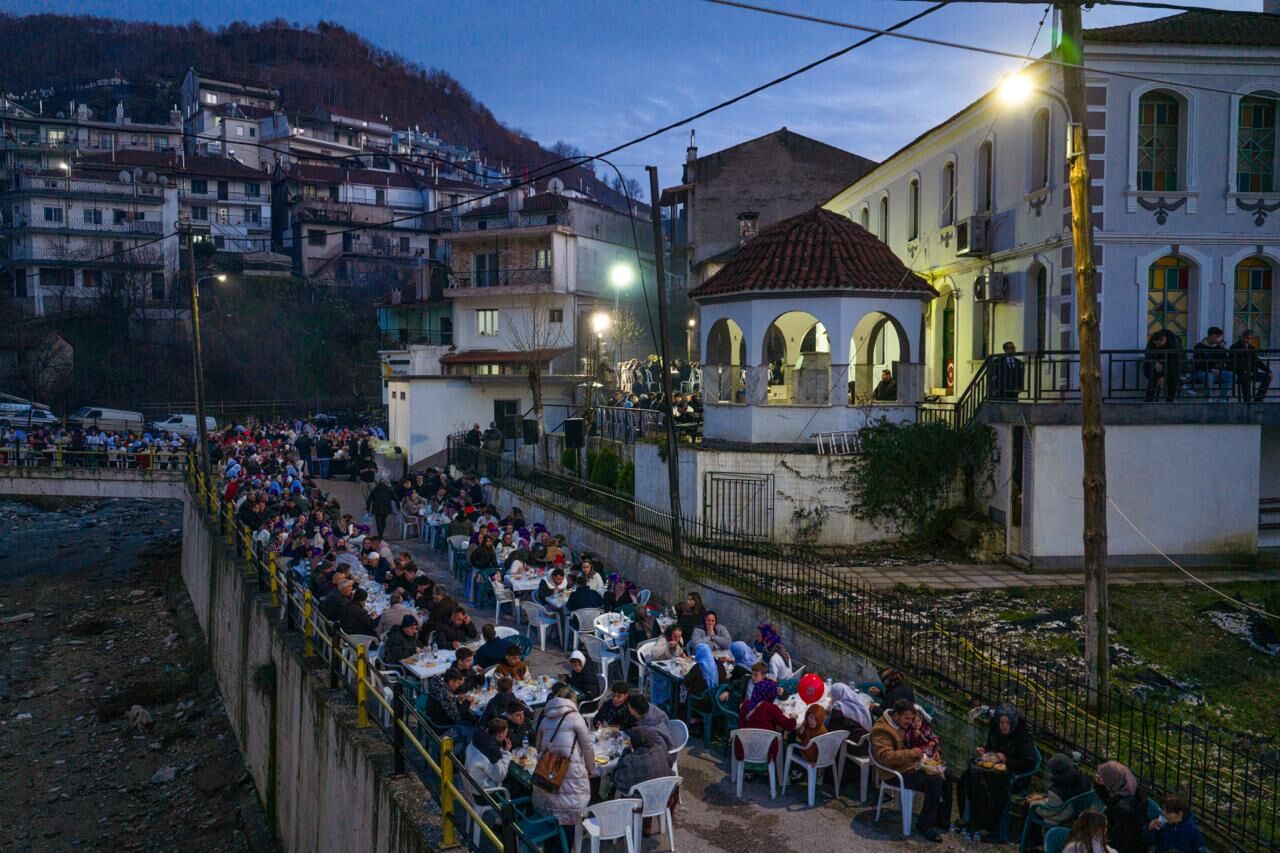 Büyükakın Balkanlar'da,Soydaşlarla Iftar Sofrasında (10)
