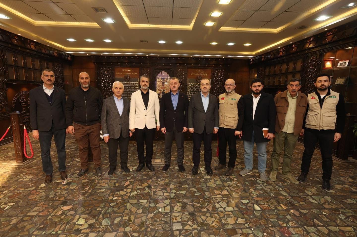 Başkan Büyükakın'dan, Halep'te Yoğun Ziyaret Trafiği (5)