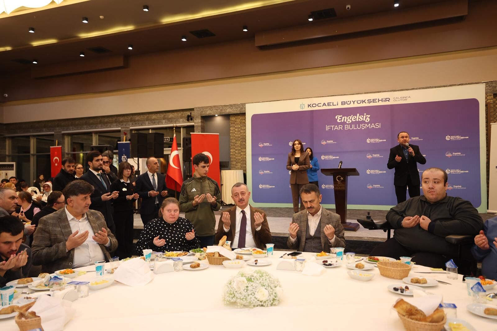 Büyükşehir'den Özel Bireylerle Iftar (5) (1)