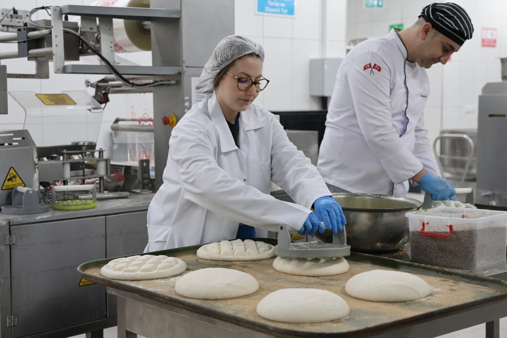 Hızır 41'De Ürettikleri Pideleri Çadırda Dağıttılar (4) (Büyük)