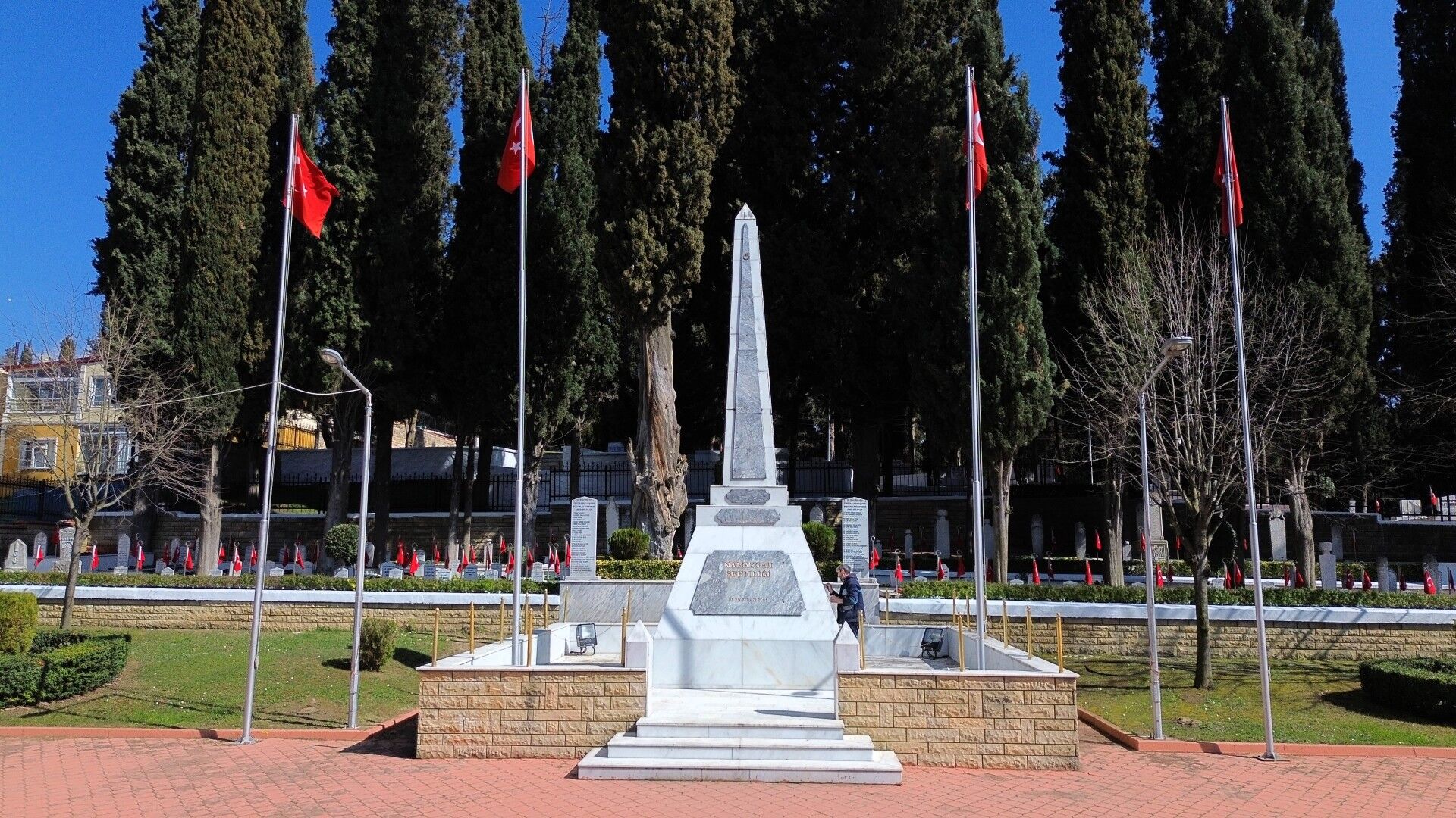 Kocaeli'de Şehitlikler 18 Mart'a Hazırlanıyor (2) (Large)