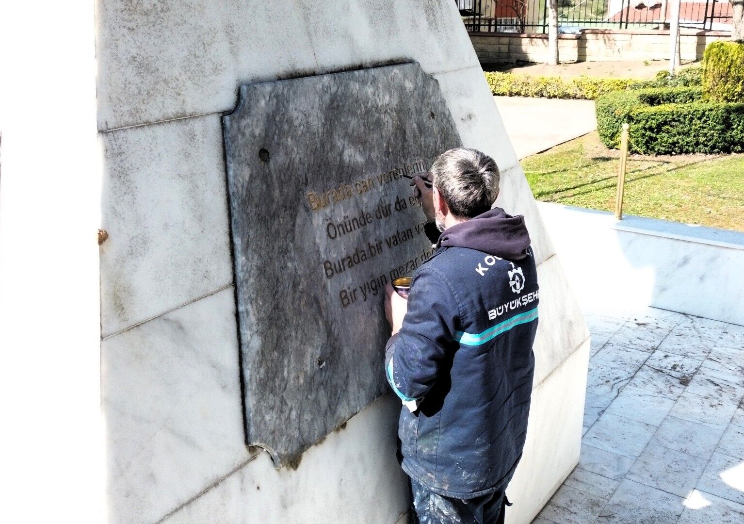 Kocaeli'de Şehitlikler 18 Mart'a Hazırlanıyor (3) (Large)