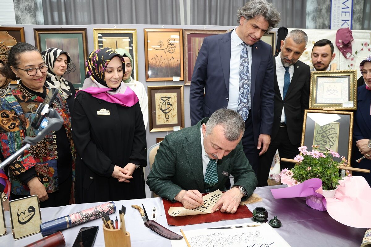 Biz Birlikte Türkiye'yiz Temalı Ilçe Sergileri Başlıyor (5)