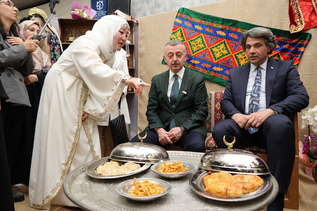 Biz Birlikte Türkiye'yiz Temalı Ilçe Sergileri Başlıyor (8)