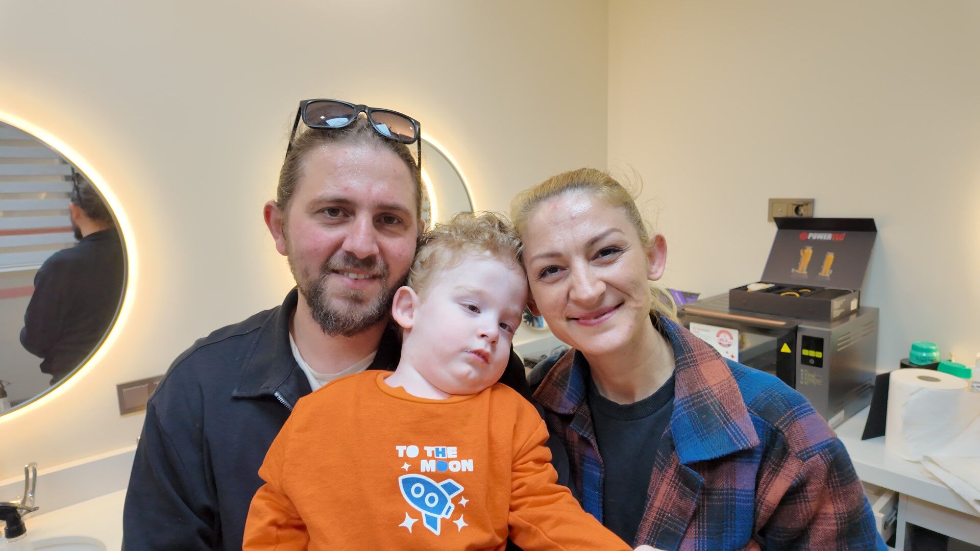 Kaan'ın Ilk Saç Kesimi Tatlı Bir Anıya Dönüştü (1) (Büyük)