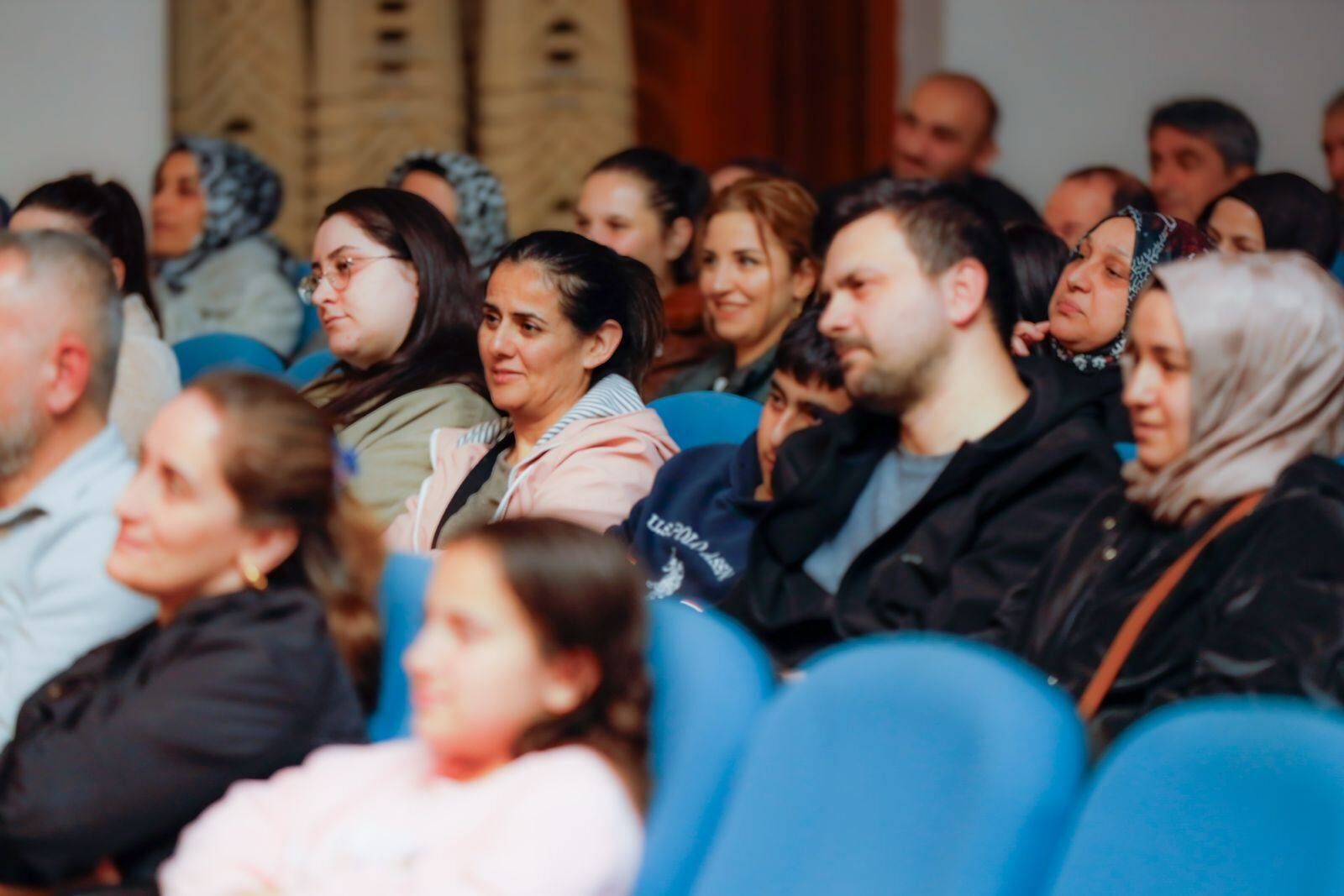 Tatlı Ve Öfkeli, Beğeni Topladı (1)
