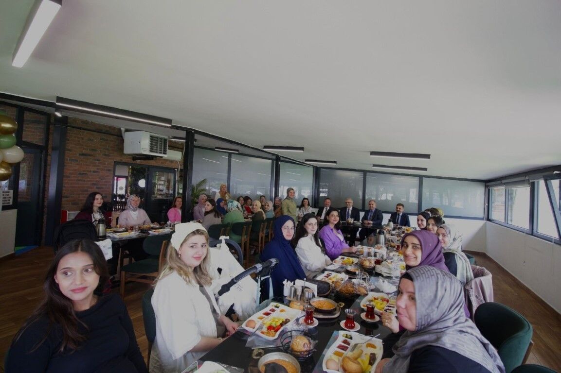 Anne Adaylarının İlk Anneler Günü Heyecanı (8)