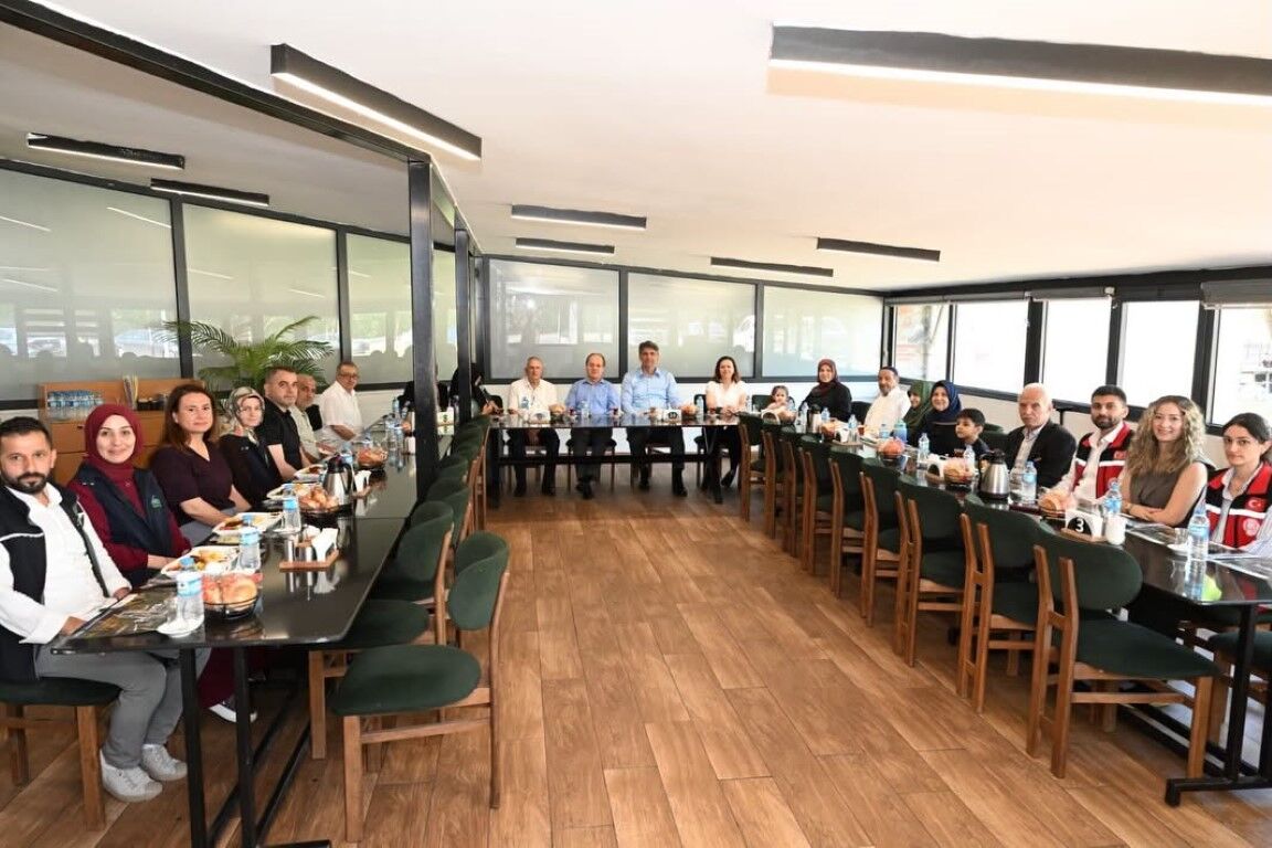 Kartepe’de Duygu Dolu Babalar Günü Programı (2)-1