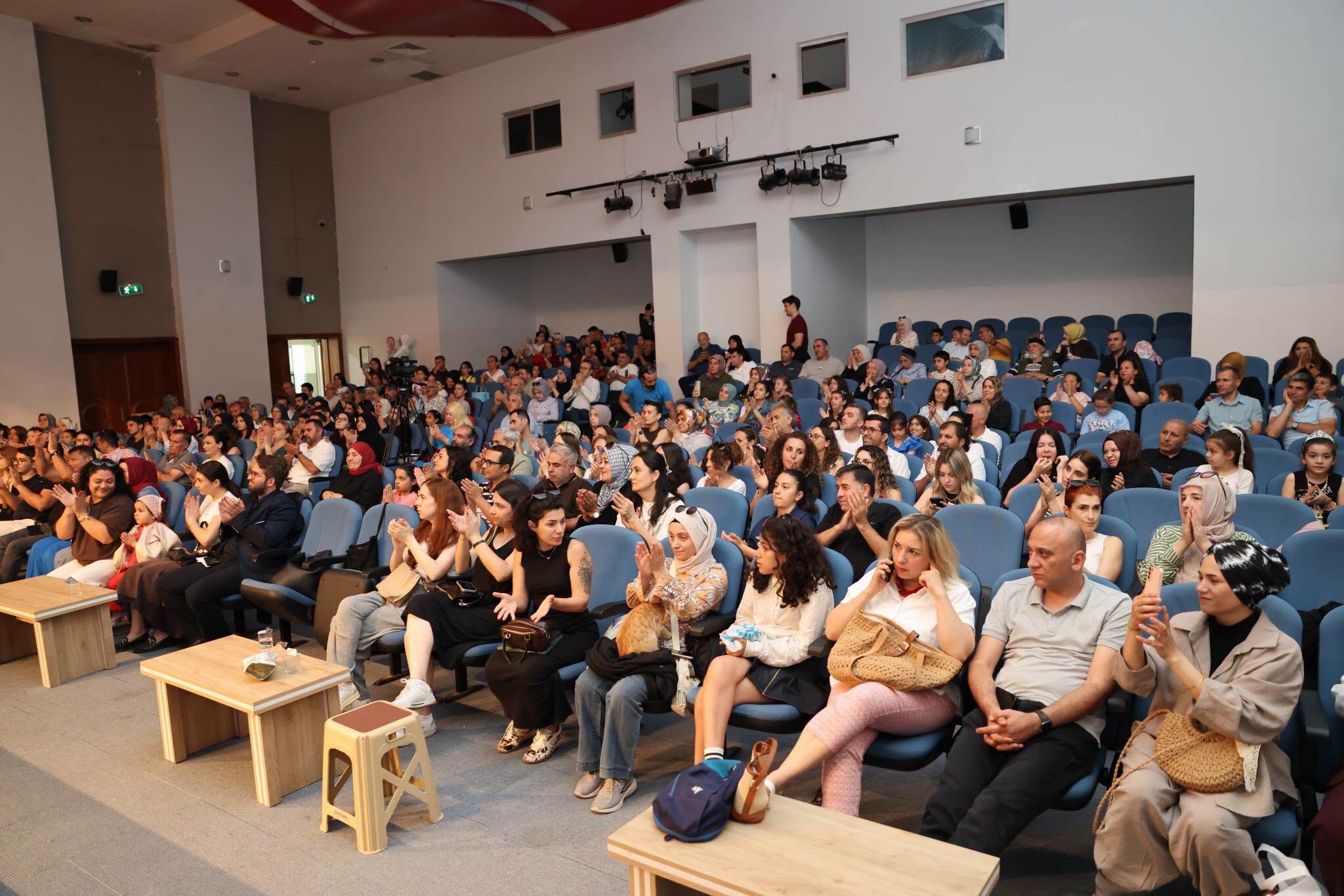 Körfez Belediyesi Sanat Merkezi’nden Muhteşem Yılsonu Konseri (9)