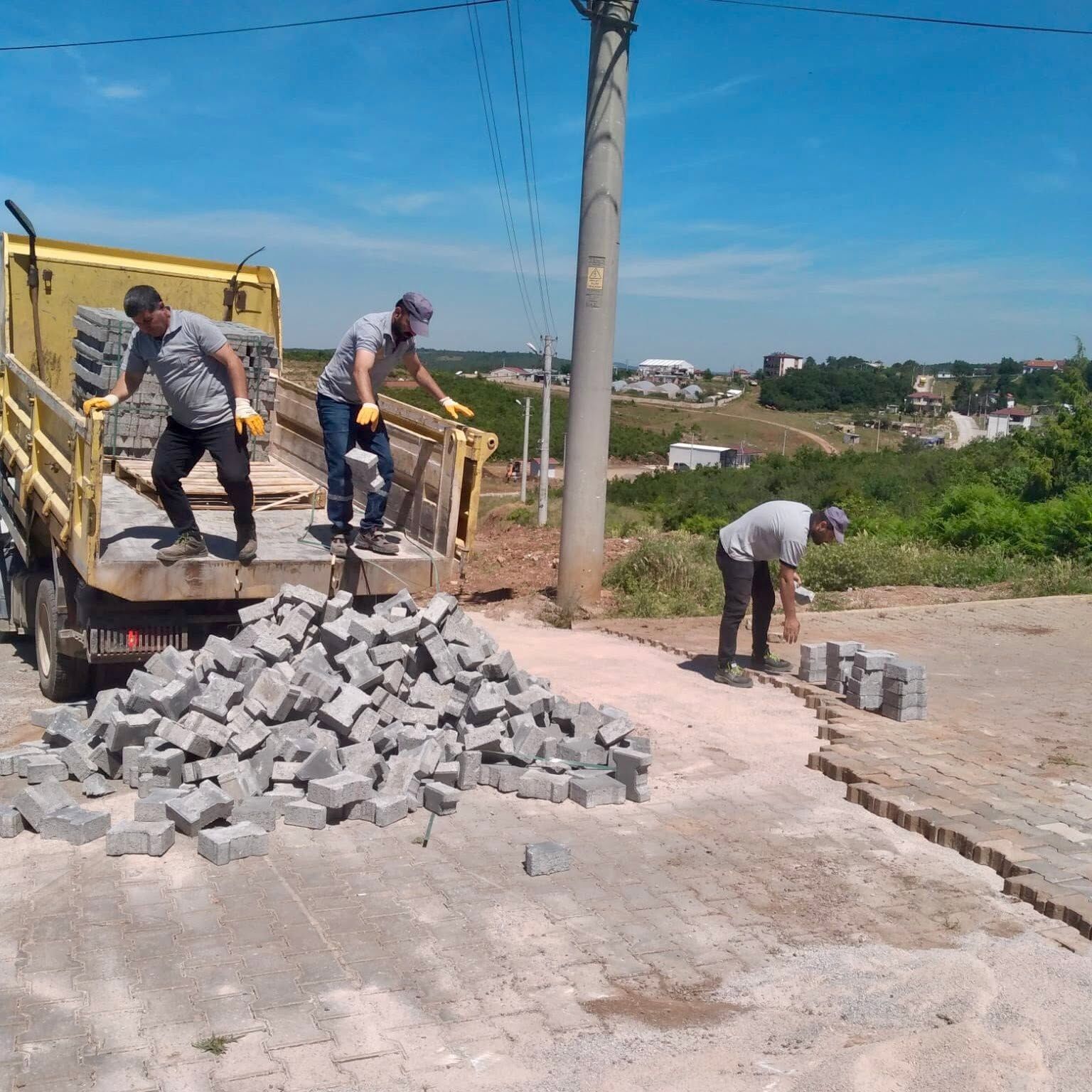 Körfez’de Eş Zamanlı Yol Bakım Çalışması (1)