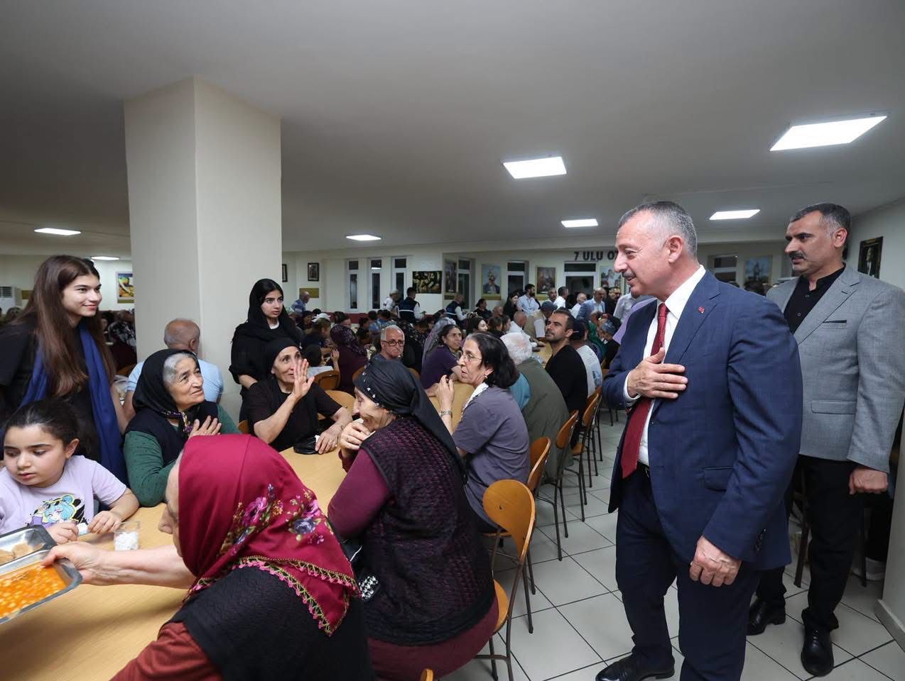 Vali Aktaş Ve Başkan Büyükakın, Çayırova’da Muharrem Ayı Iftarına Katıldı (3)