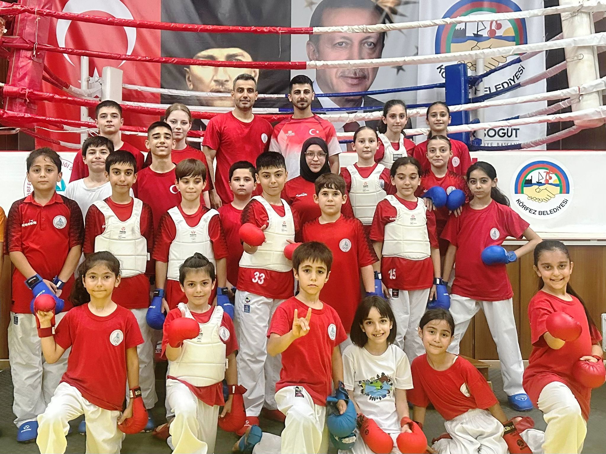 5 Dünya Şampi̇yonu Eray Şamdan'dan Körfez Gb Karate Takimina Semi̇ner (1)