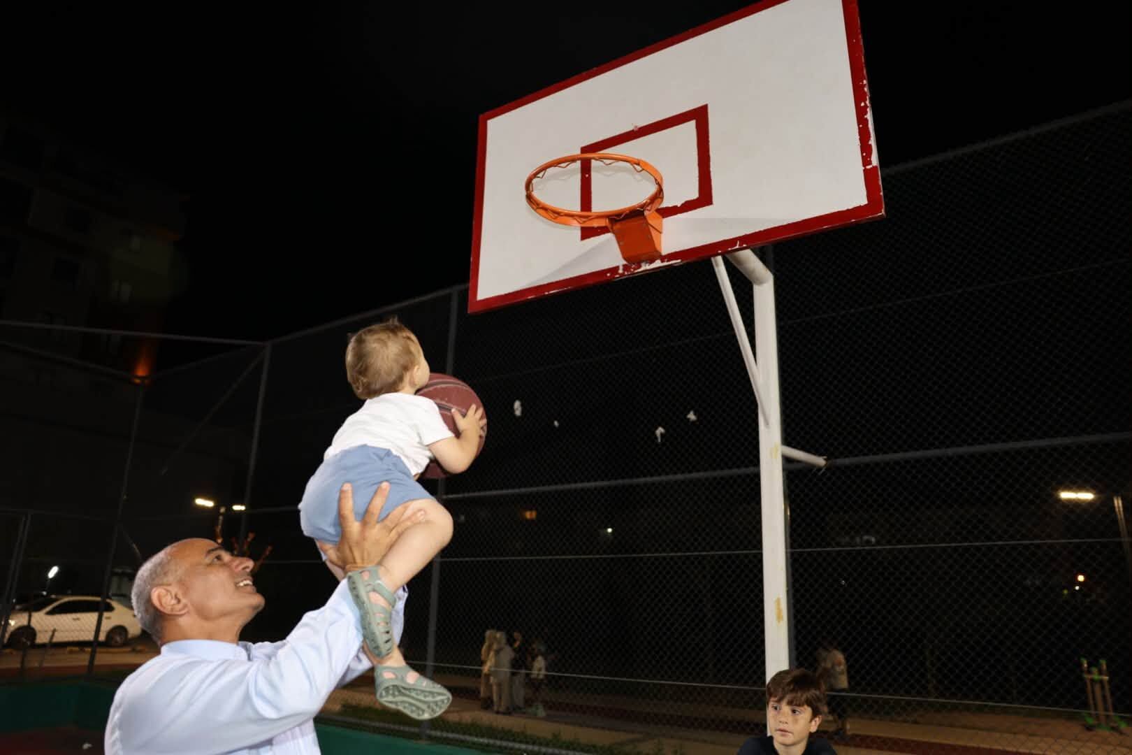 Basketbol Oynadi (2)-1