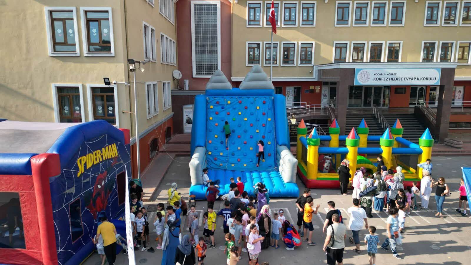 Doyasiya Eğlendi̇ler (5)