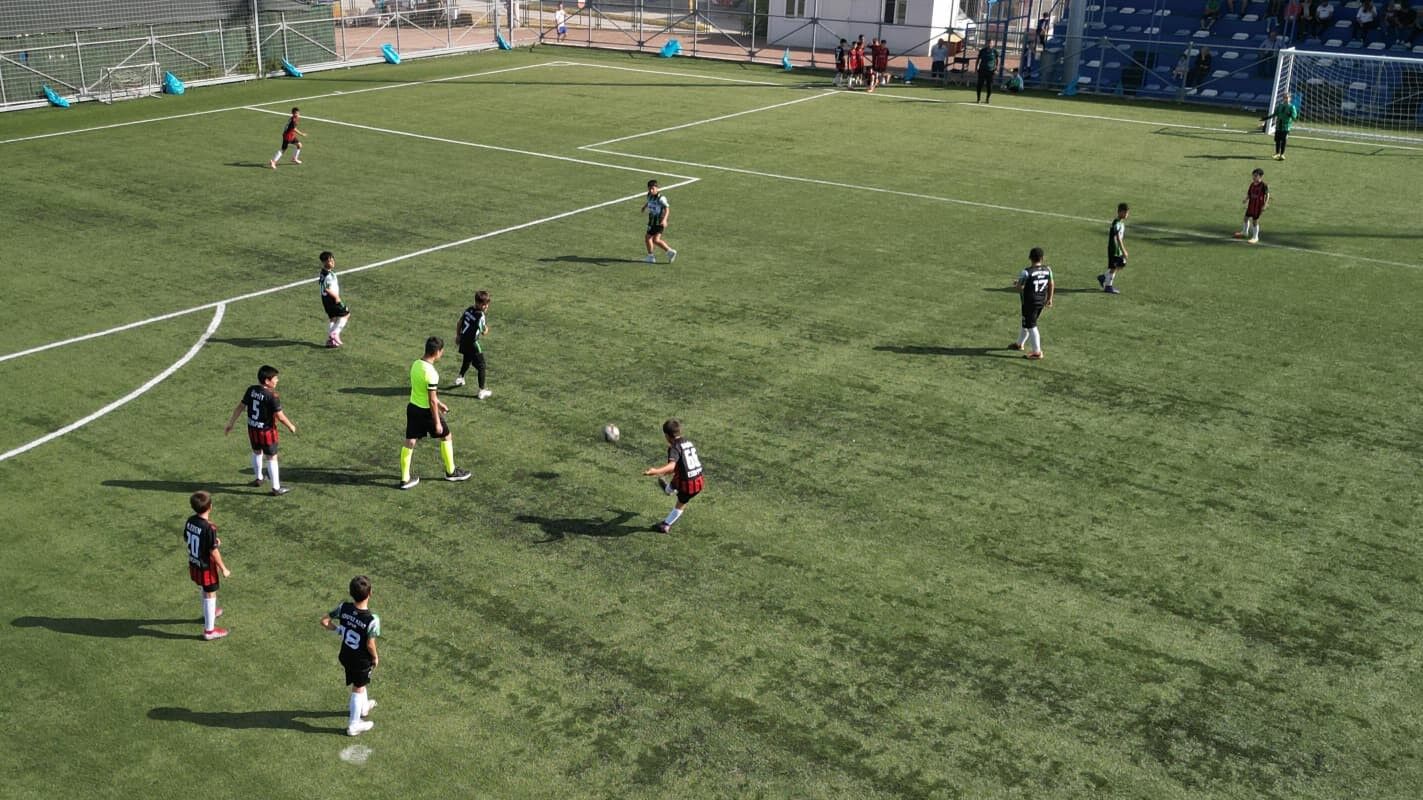 30 Ağustos Zafer Bayramı Alparslan Ersel Sayarı Minikler Futbol Şöleni Kupa Ve Madalya Töreni 12