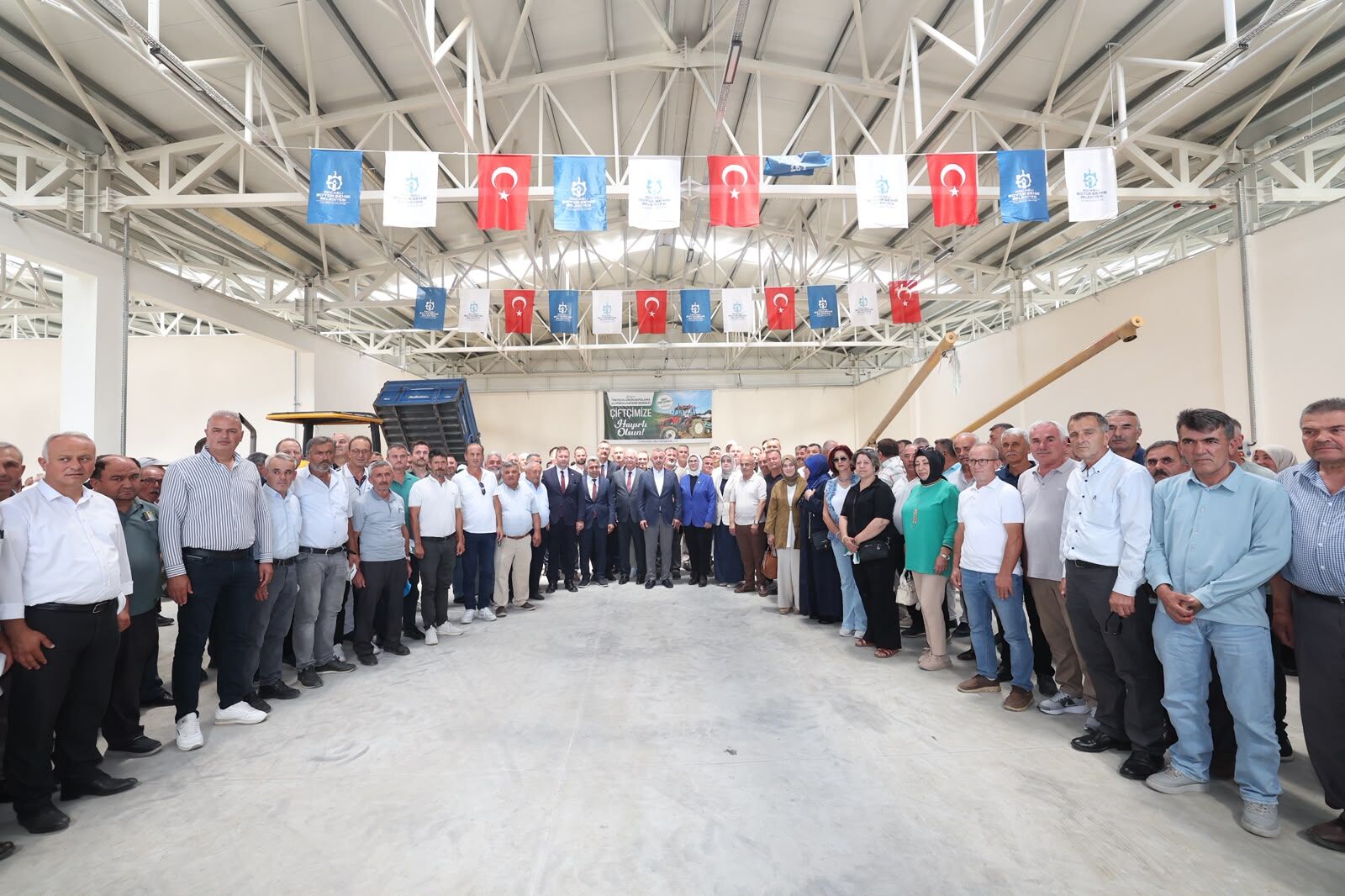 Çiftçinin Emeği Bu Merkezde Korunacak (3)
