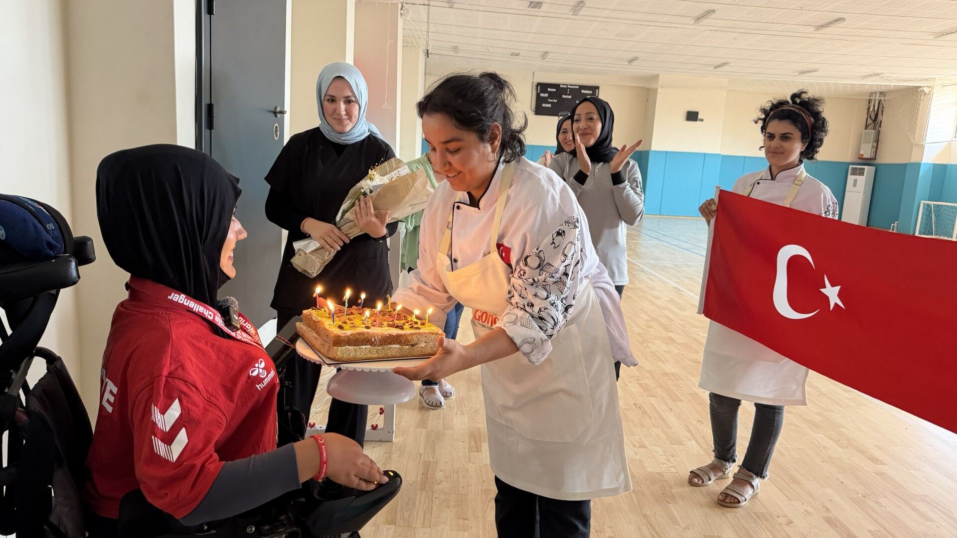 Dünya Şampiyonu Havva Alyurt’a Sürpriz Kutlama (5)