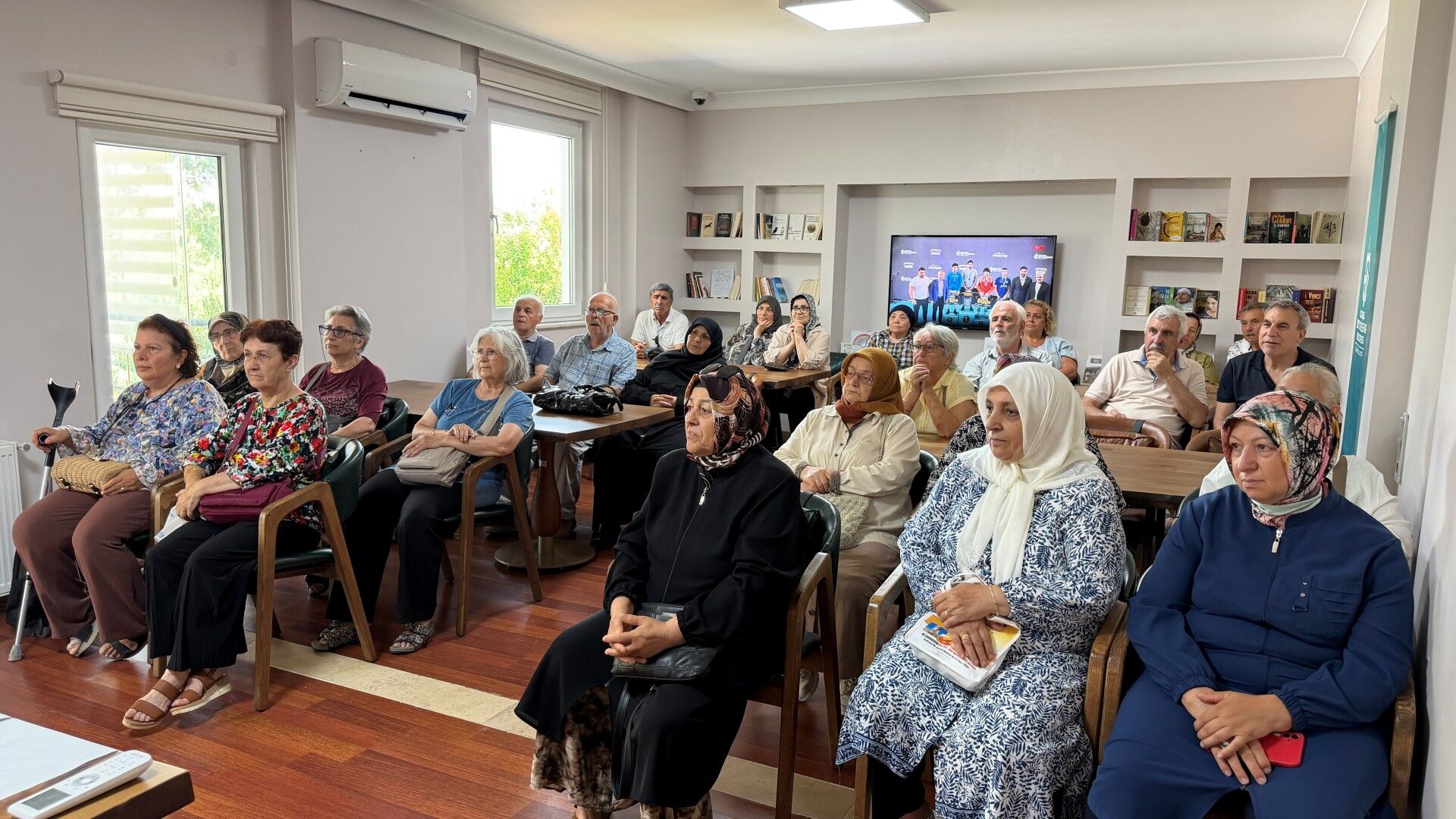 Gölcüklü Saygınlar’a Ücretsiz Diş Sağlığı Taraması (3)