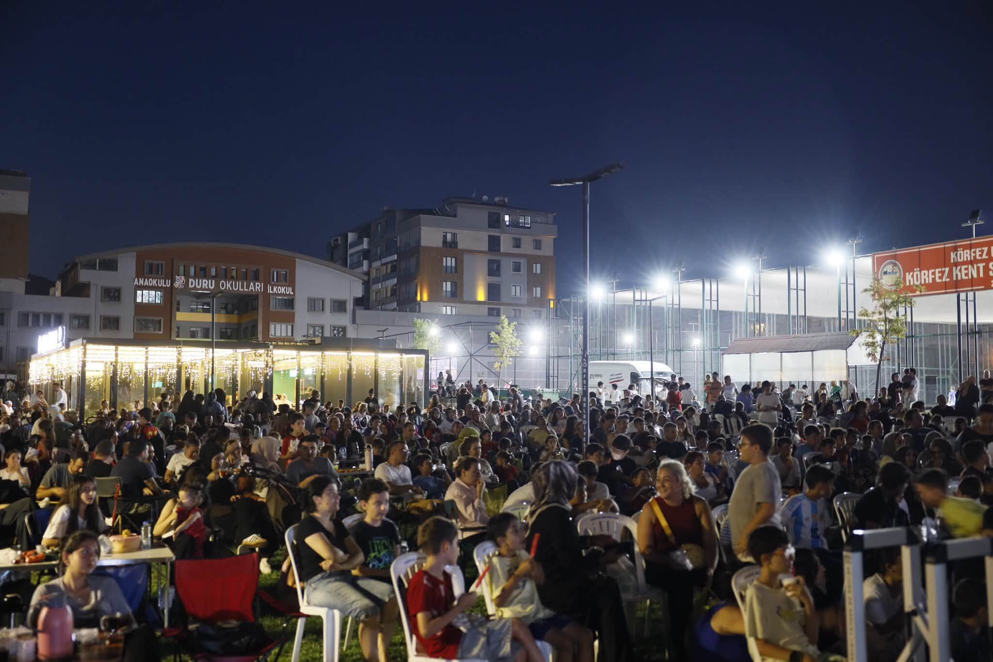 Körfez’de Nostalji Dolu Gece Yaşandı (2)