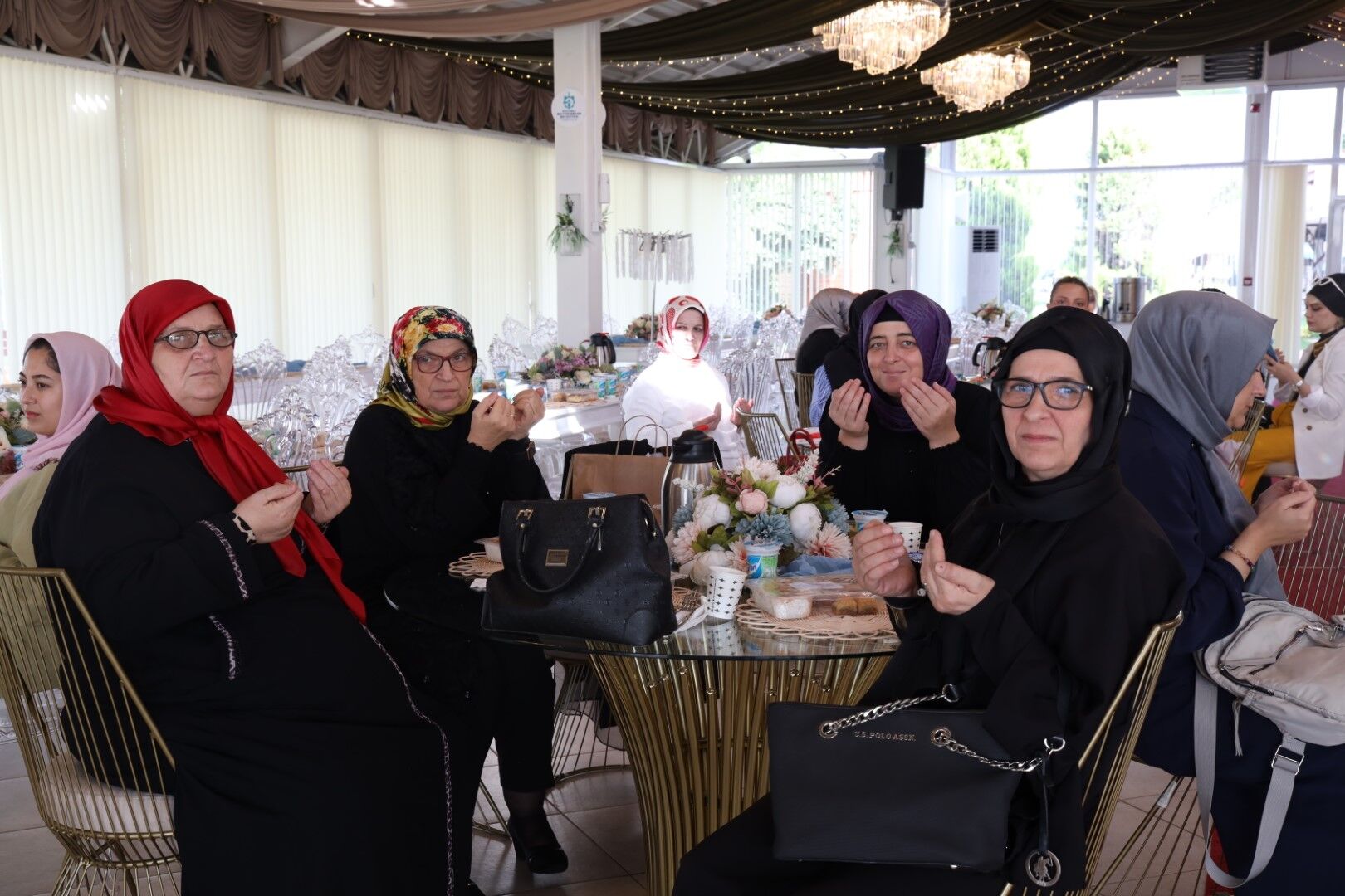 “Gönül Bahçem” En Özel Günlere Değer Katıyor (10)