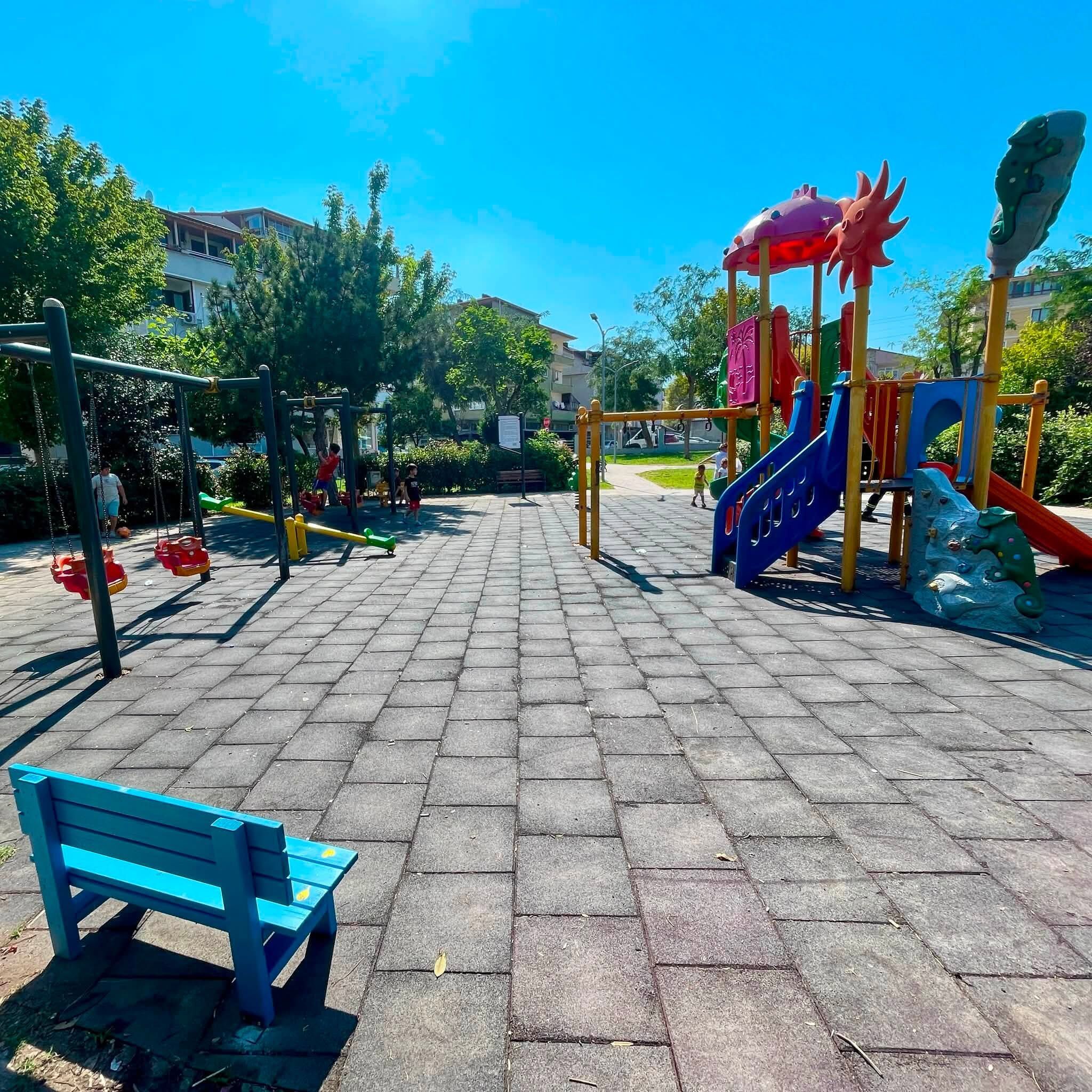 Parklara Çocuklara Özel Oturma Grupları (3)